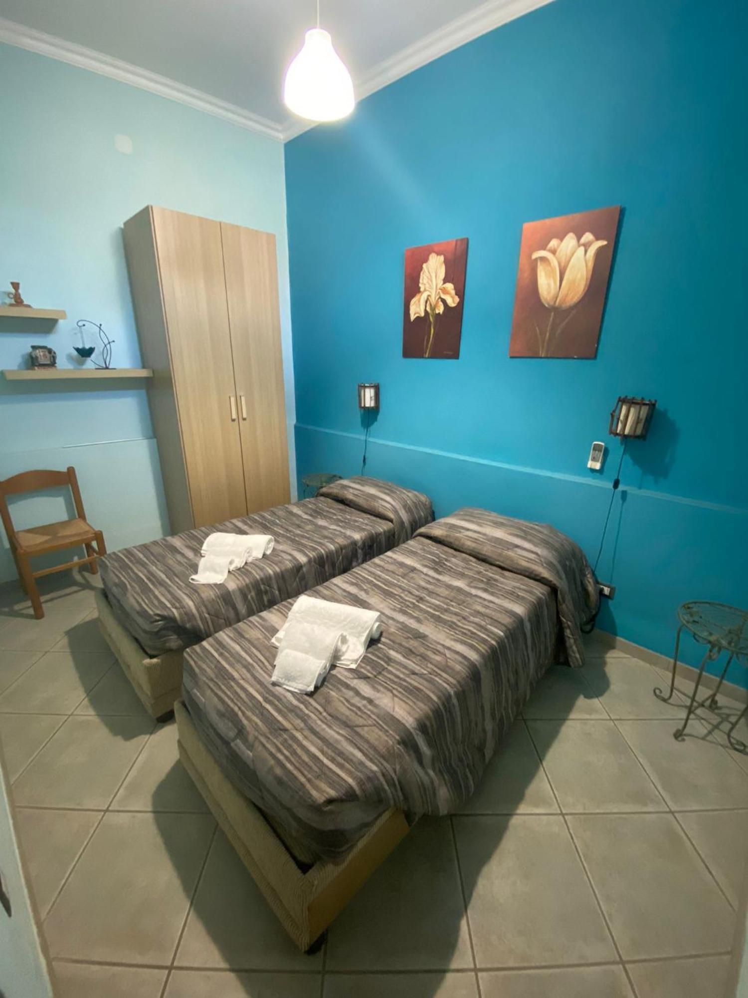 טאולאדה B&B Su Frori Arrubiu מראה חיצוני תמונה