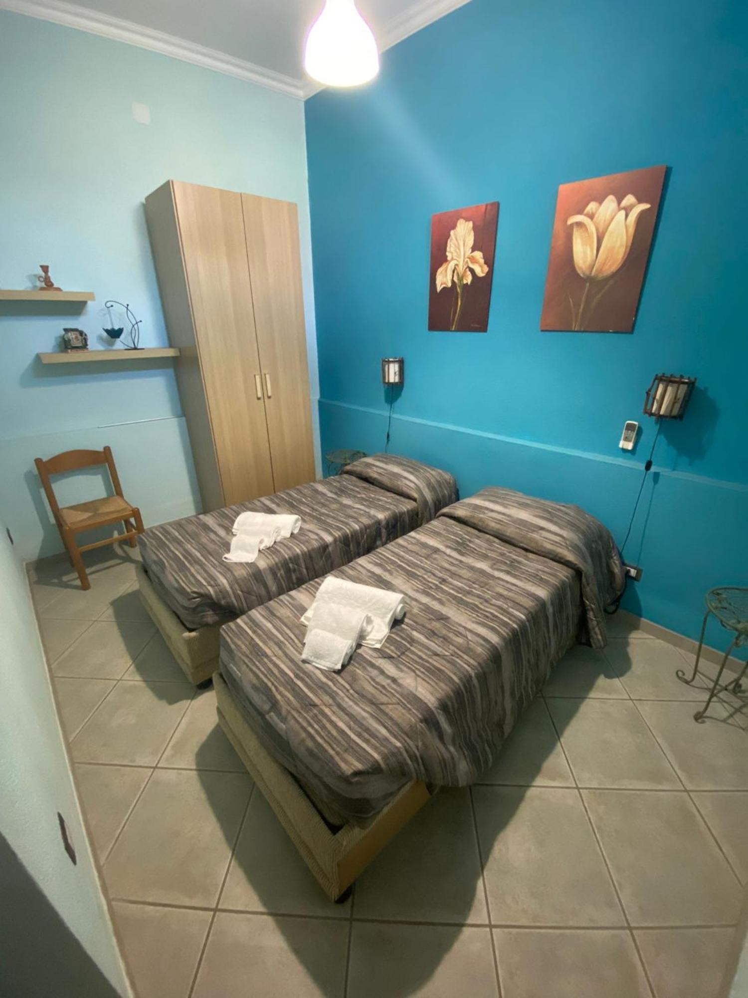 טאולאדה B&B Su Frori Arrubiu מראה חיצוני תמונה